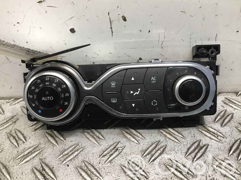Renault Twingo III Climate control unit 