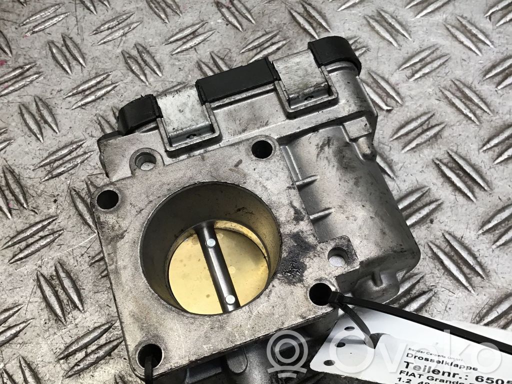 Fiat Grande Punto Throttle valve 