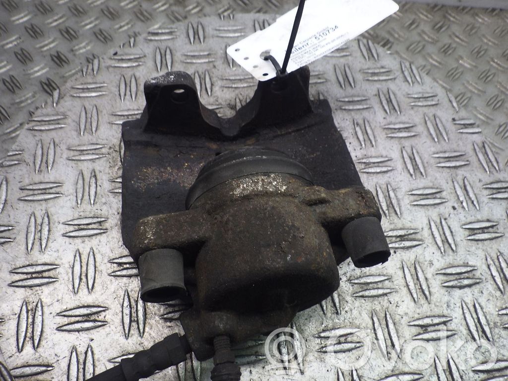Caliper de freno delantero