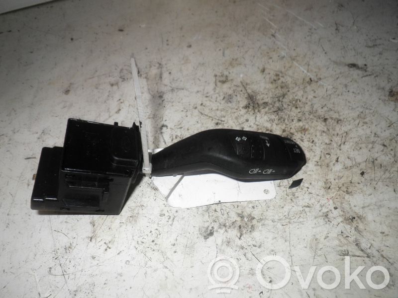 Ford C-MAX I Suuntavilkun vipu 