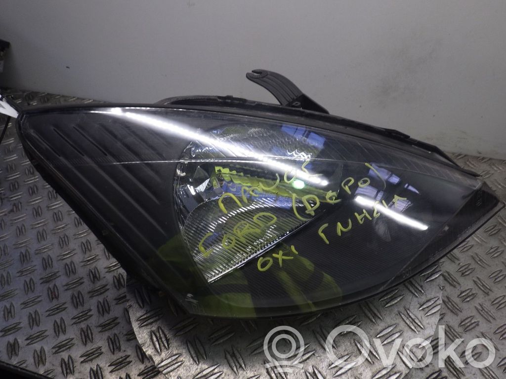 Ford Focus Etu-/Ajovalo 