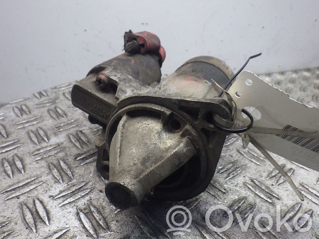 Motor de arranque   MD356104