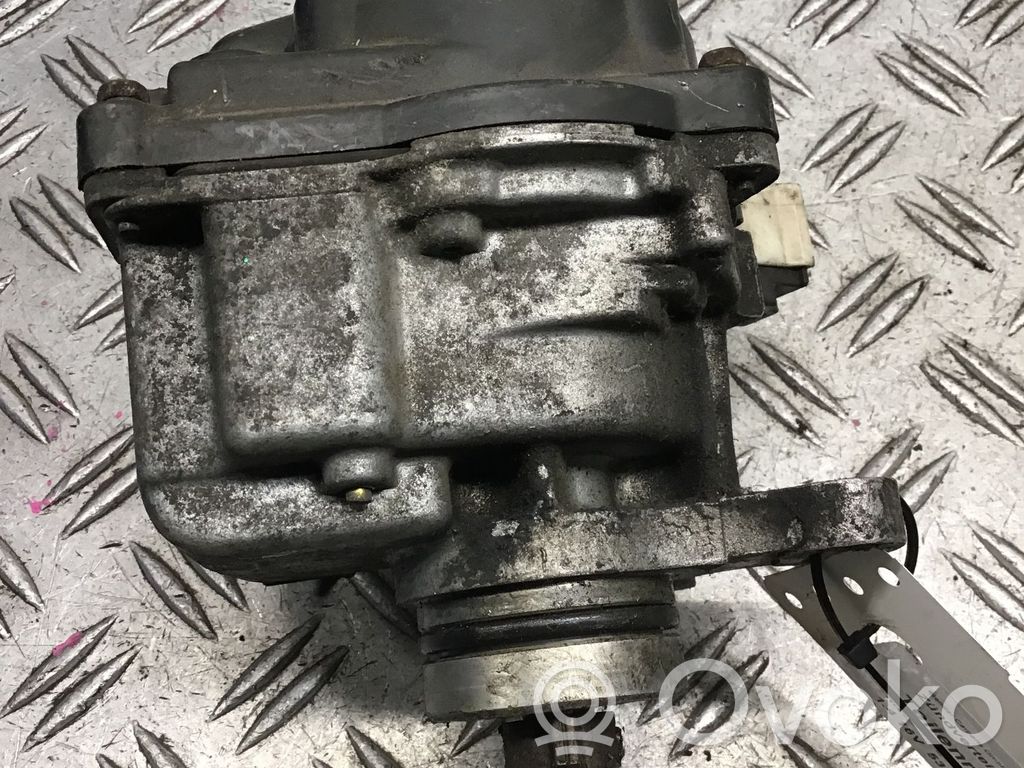 Spark distributor   D4T8902