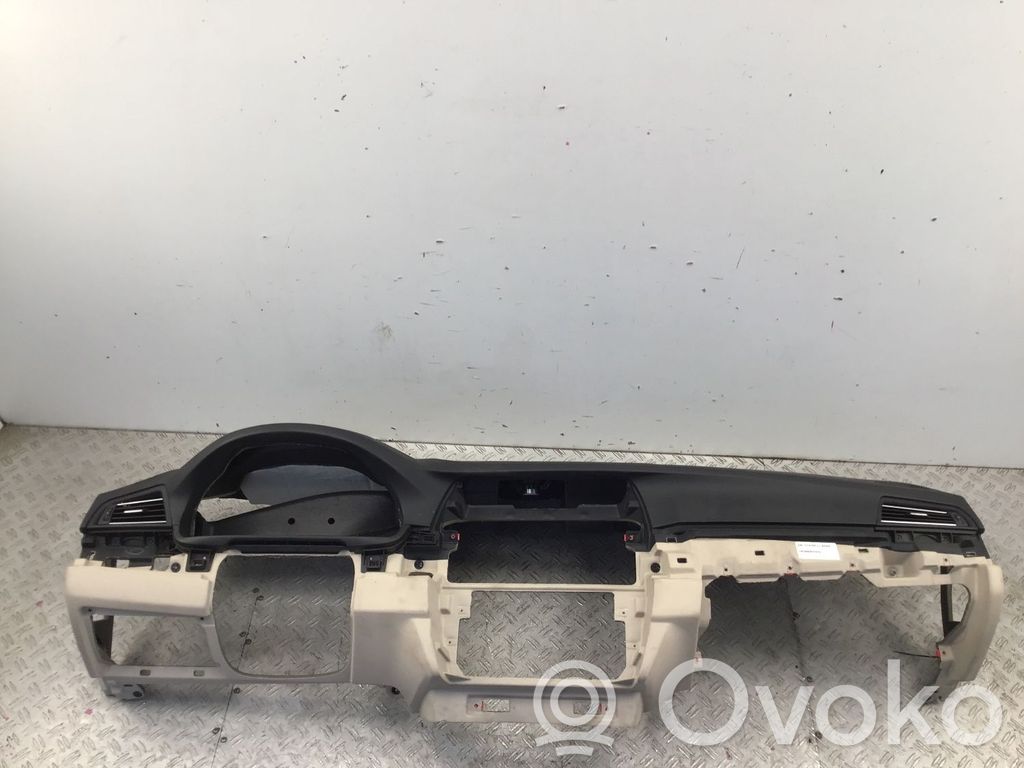 BMW 5 F10 F11 Dashboard 
