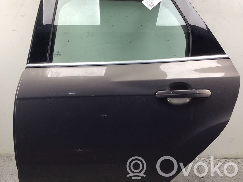 Rear door