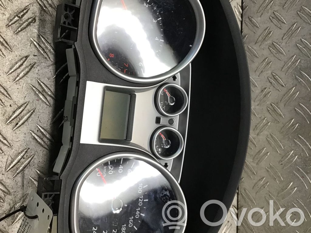 Ford Focus Speedometer (instrument cluster) 