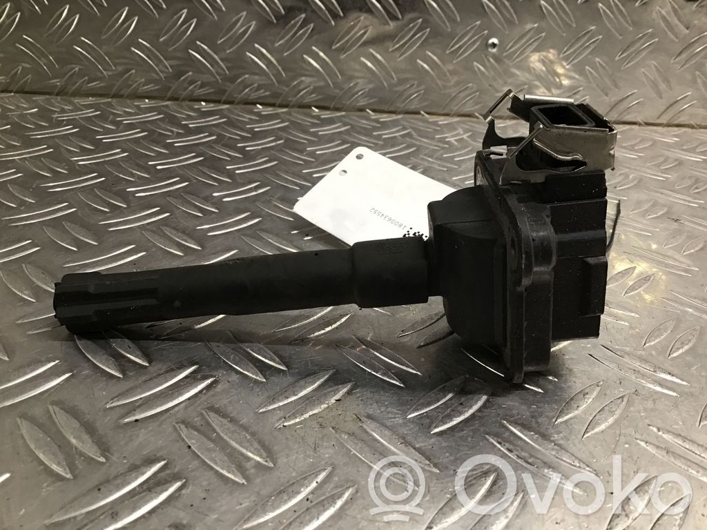 Audi A4 S4 B5 8D Bobina di accensione ad alta tensione 