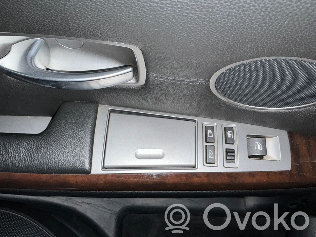 Interruptor del elevalunas eléctrico   61316919880