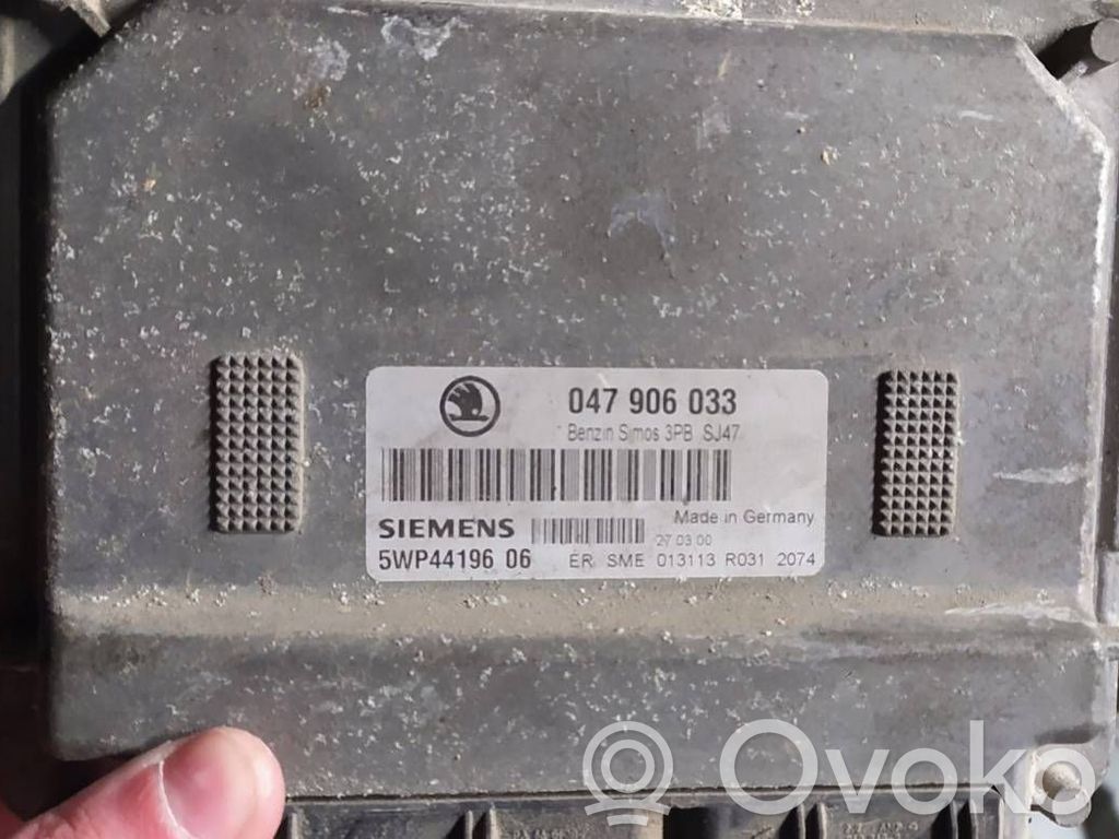 Skoda Fabia Mk1 (6Y) Engine control unit/module 