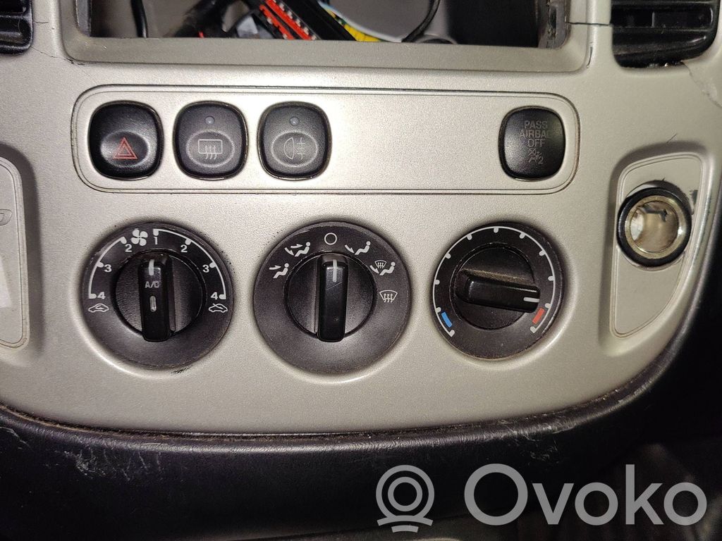 Ford Maverick Climate control unit 