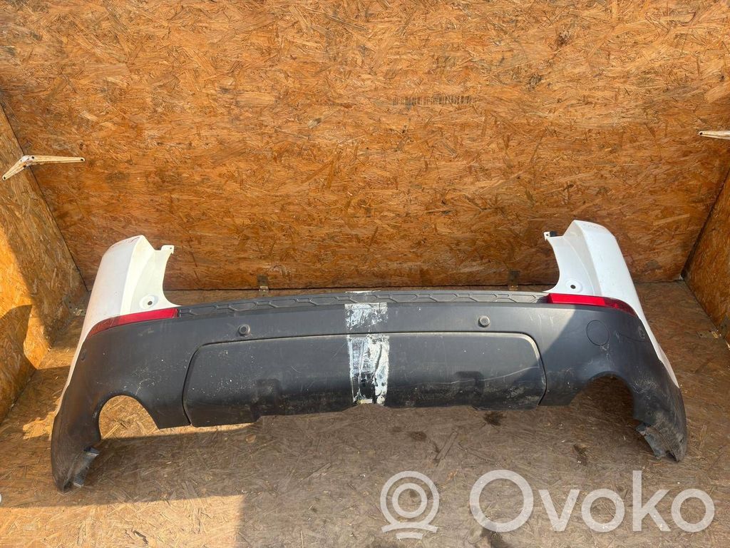 Parachoques   FK7217D781A,GK7215B484