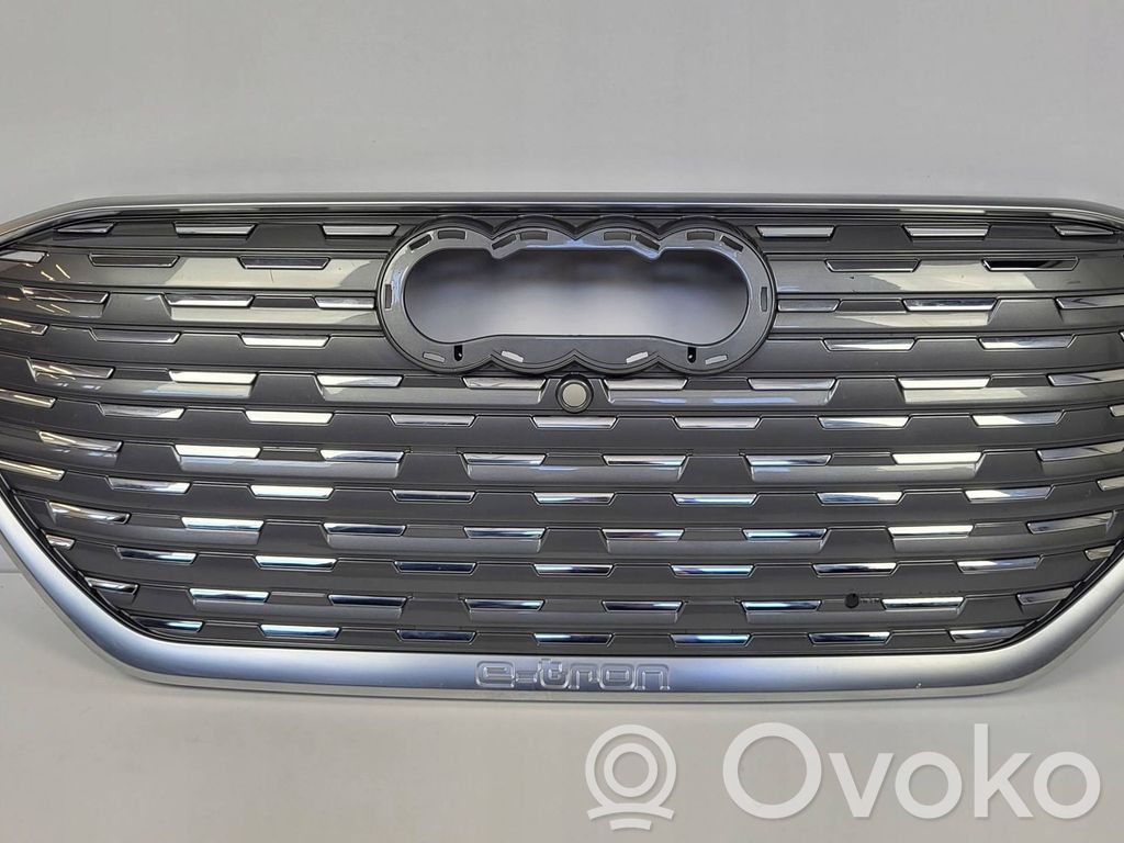 Audi Q4 e-tron Etusäleikkö 