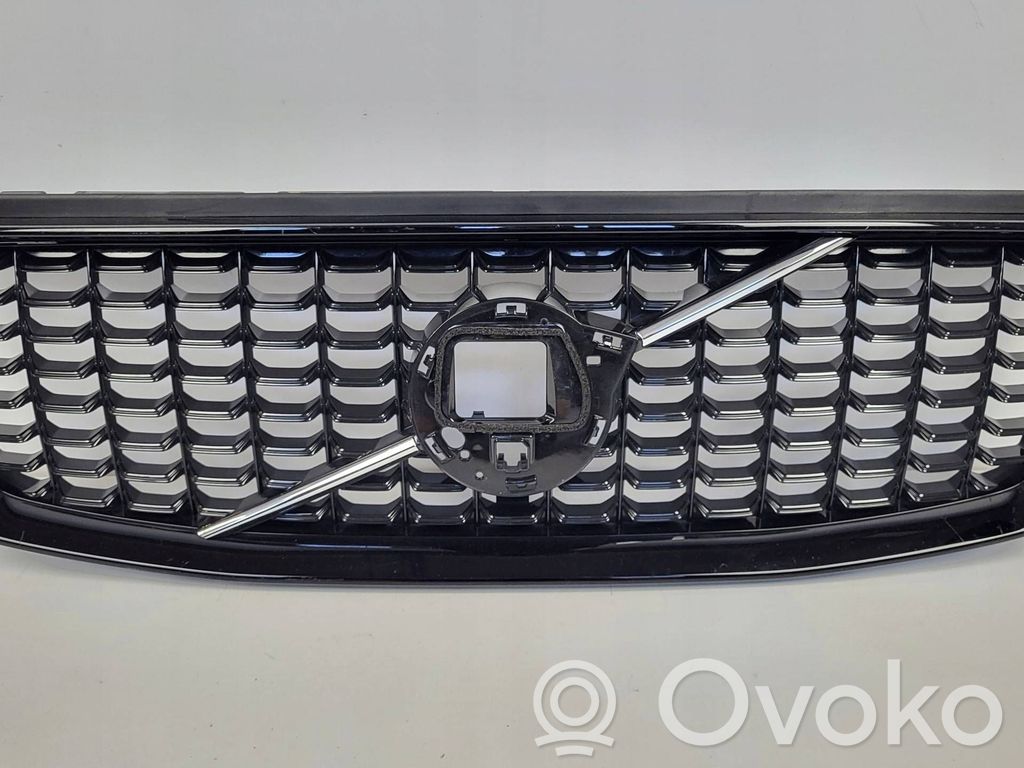 Volvo XC90 Etusäleikkö 
