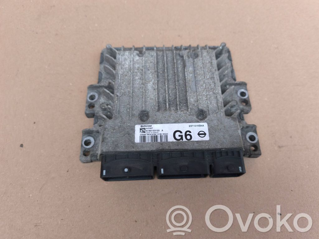 Nissan Juke I F15 Engine control unit/module 