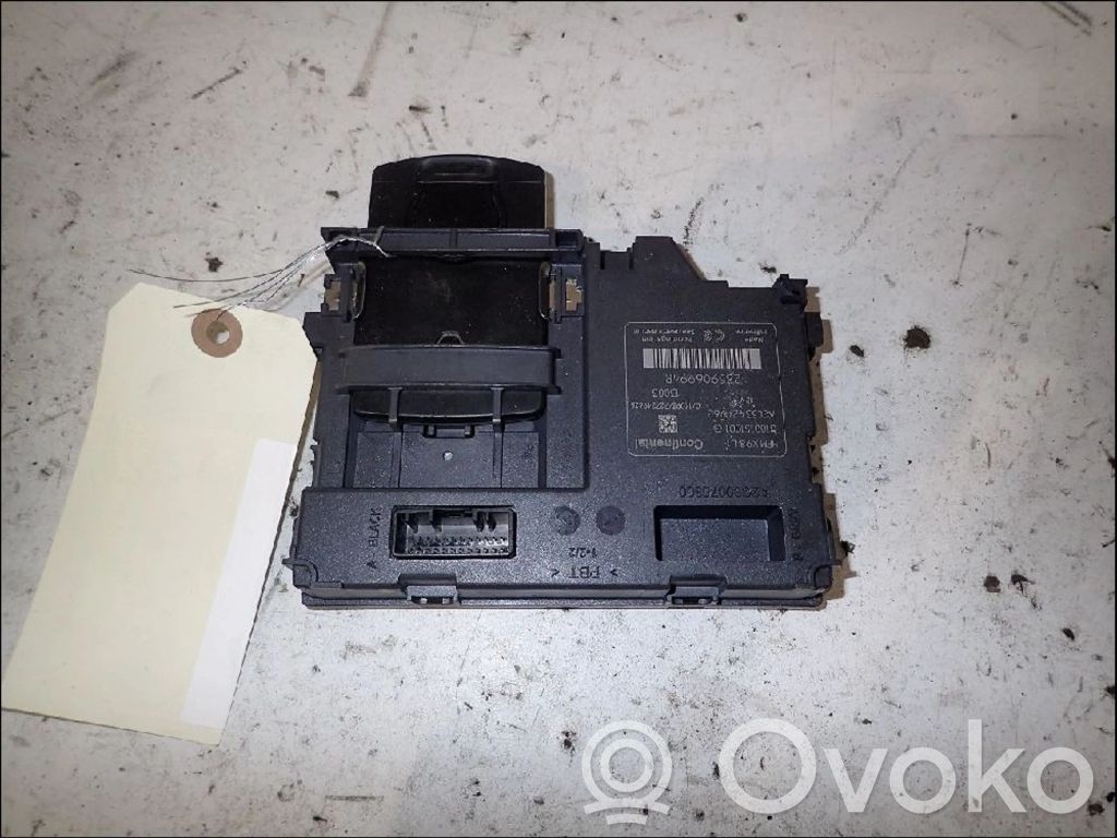 Renault Clio IV Ignition key card reader 