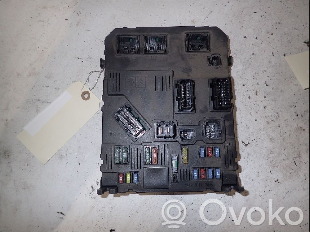 Citroen C3 Fuse module 
