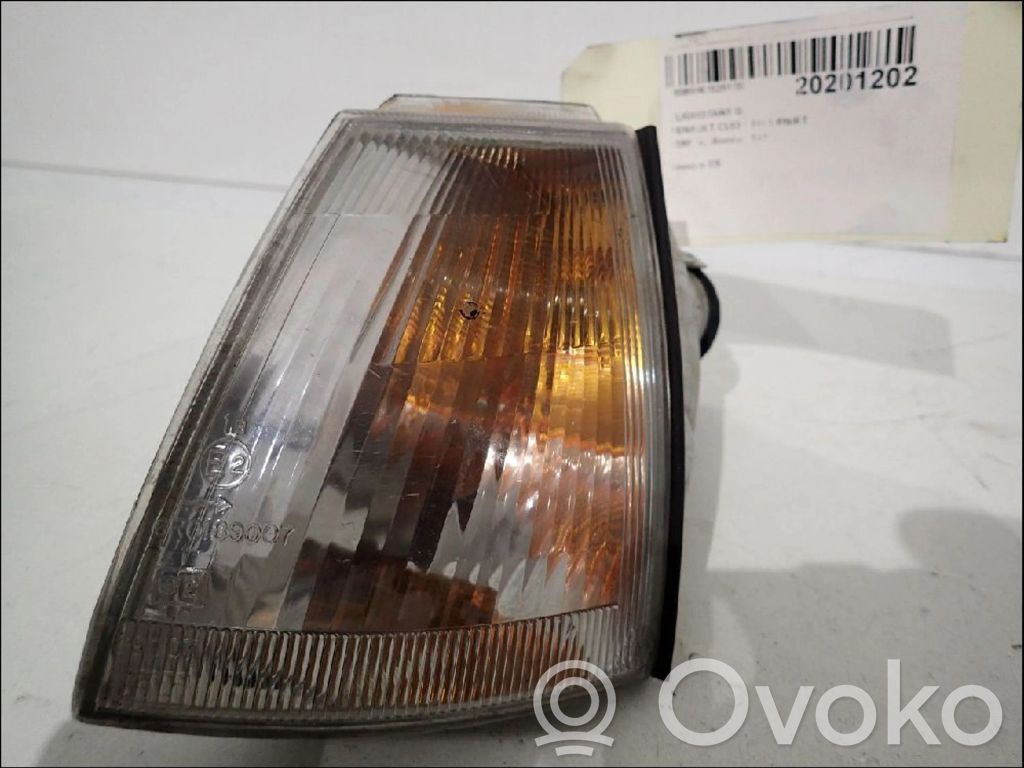 Renault Clio I Frontblinker 