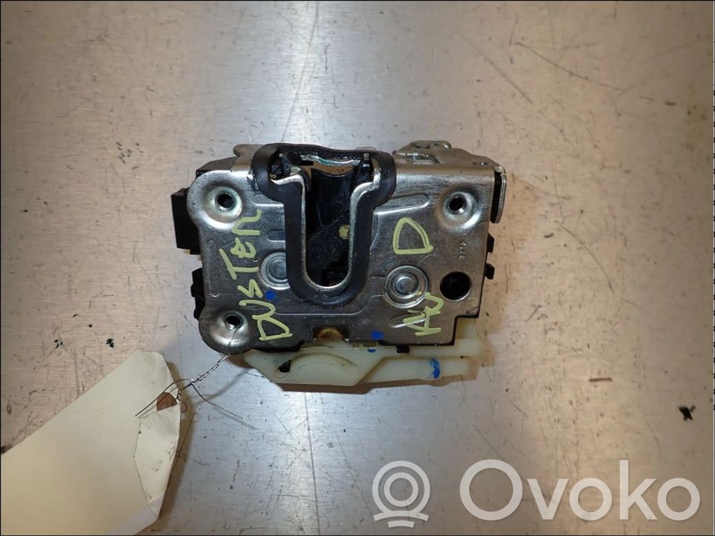 Dacia Duster Front door lock 