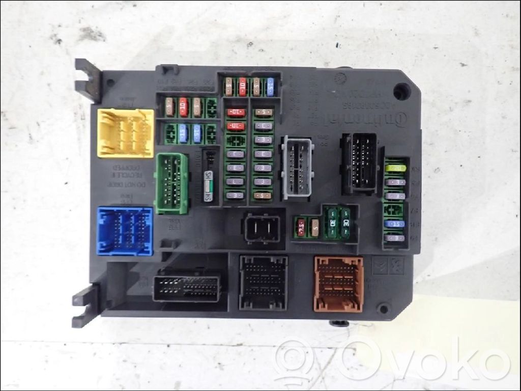 Citroen C4 II Módulo de fusible 
