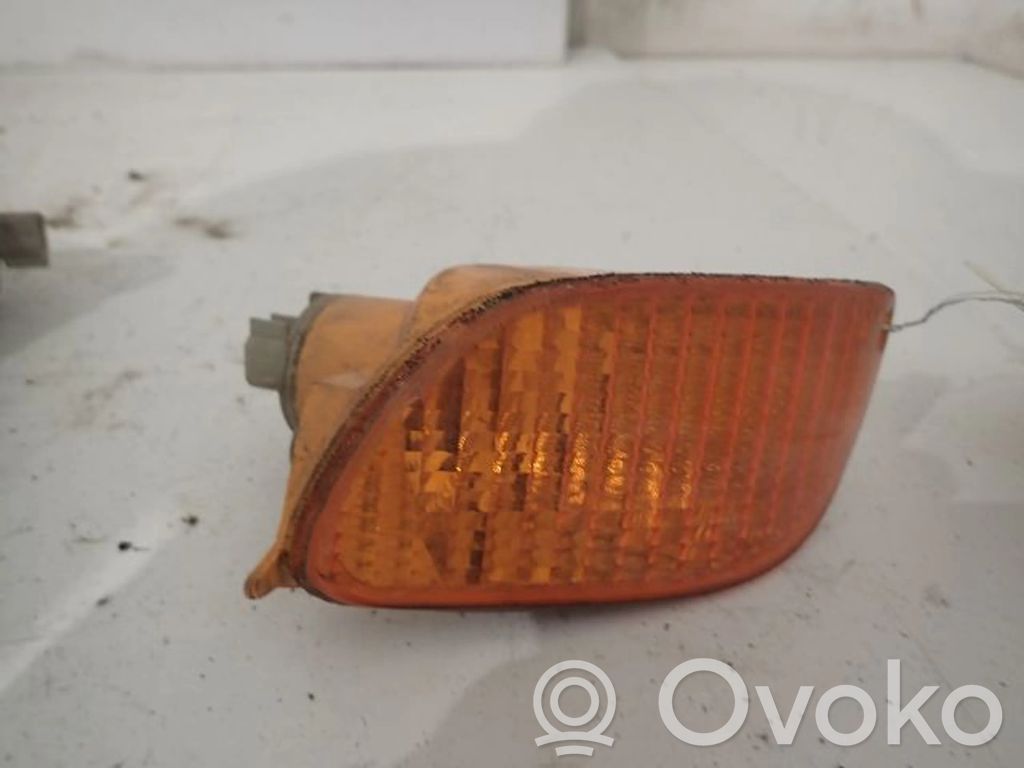 Ford Focus Front indicator light 