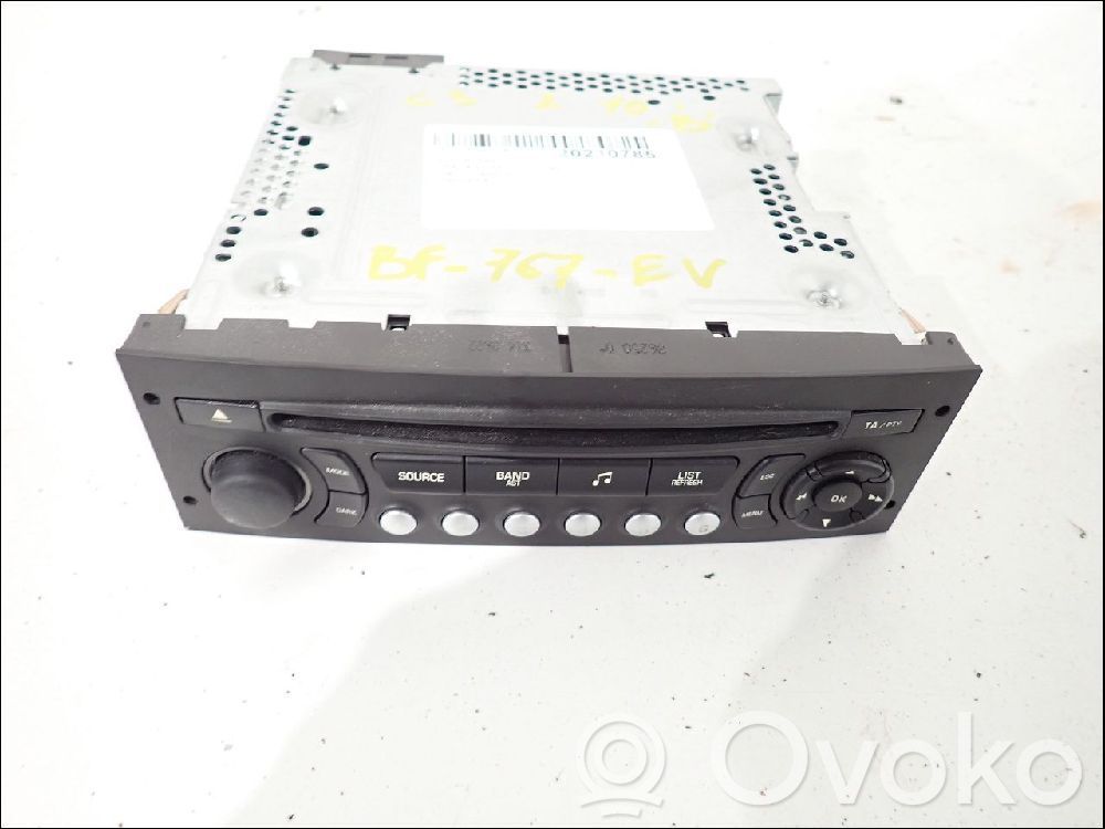 Unidad delantera de radio/CD/DVD/GPS   16077504XT