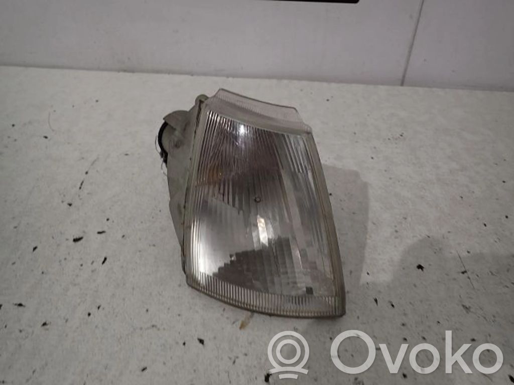 Renault Clio I Front indicator light 