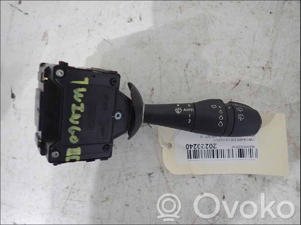 Renault Twingo III Wiper control stalk 