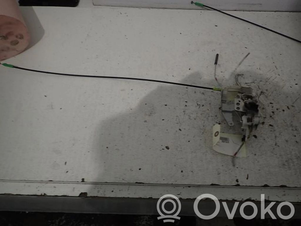 Peugeot 107 Priekšpusē slēdzene 