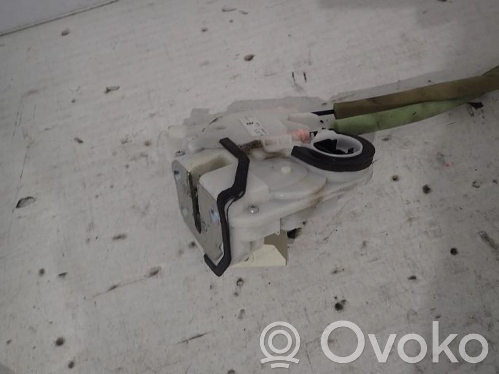 Mazda 2 Front door lock 