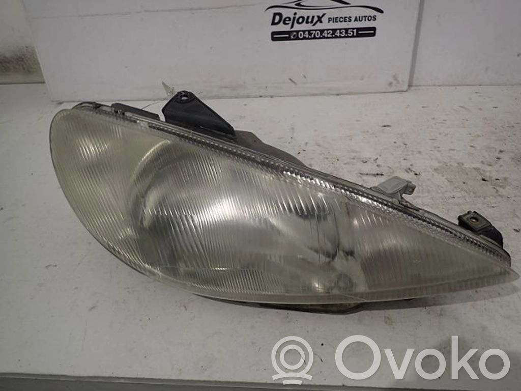 Peugeot 206 Lampa przednia 