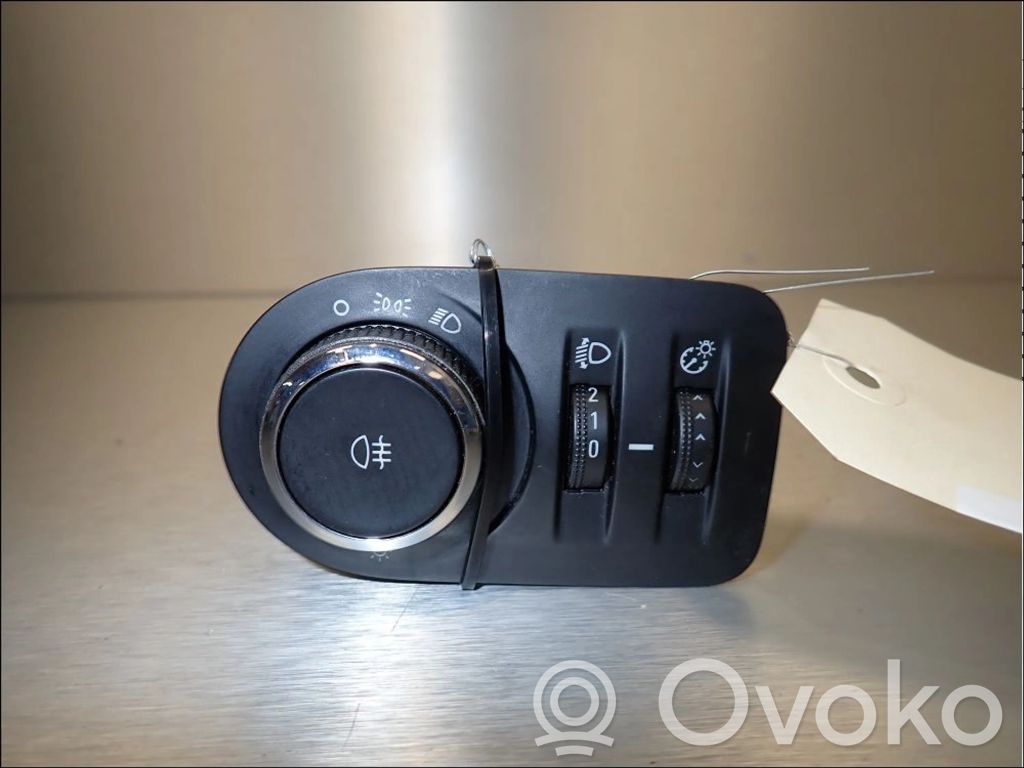 Opel Corsa D Commodo de clignotant 