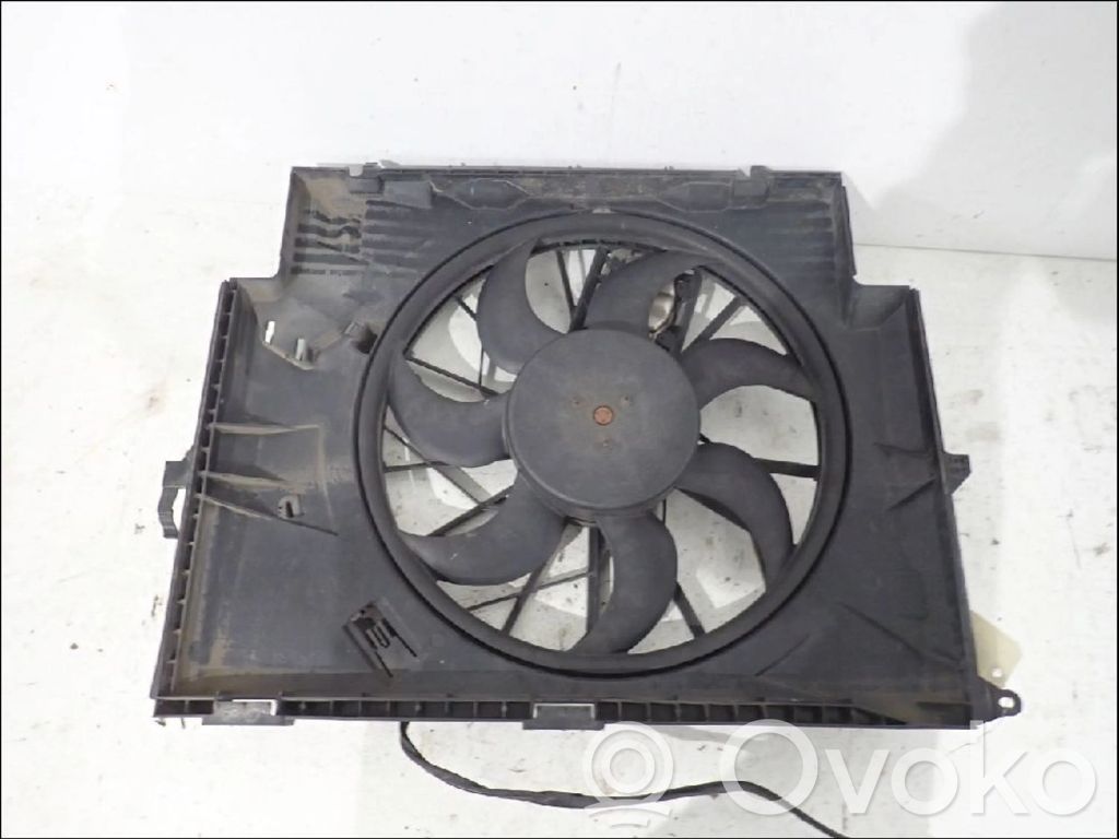 BMW 3 E90 E91 Elektrisks radiatoru ventilators 