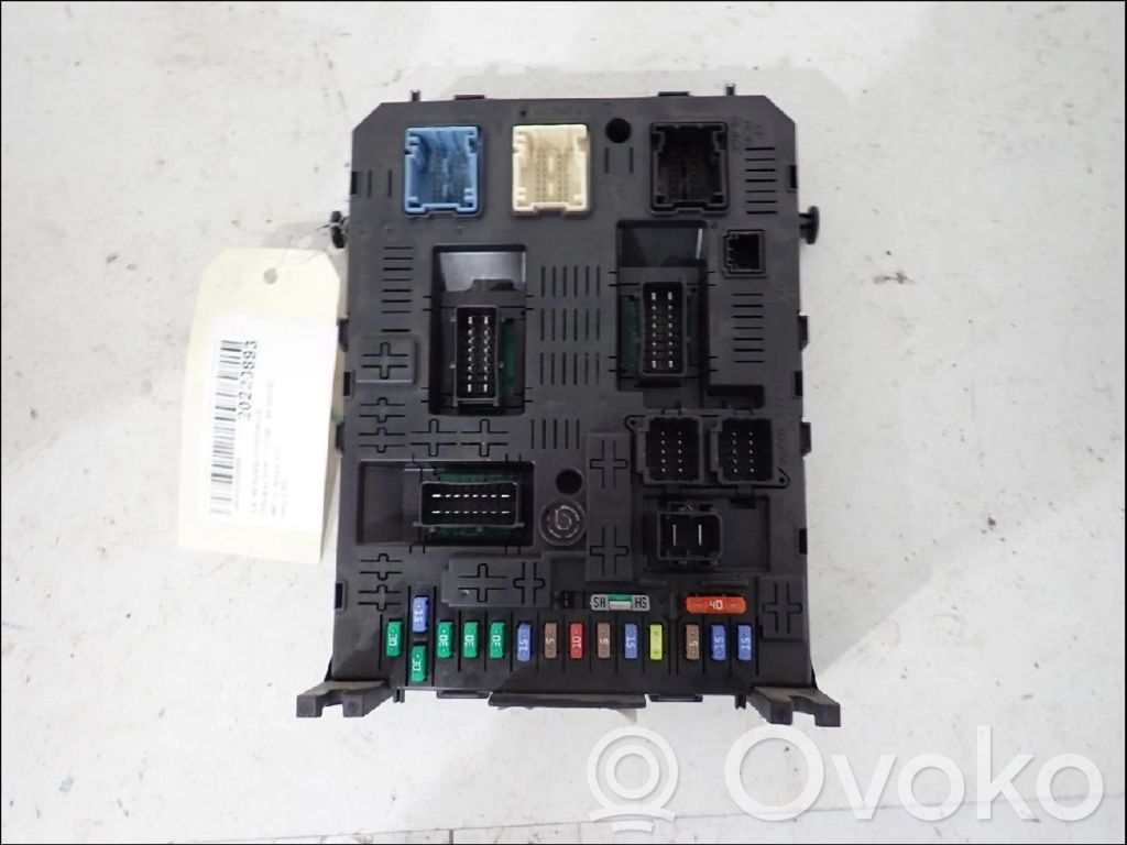 Citroen C5 Fuse module 