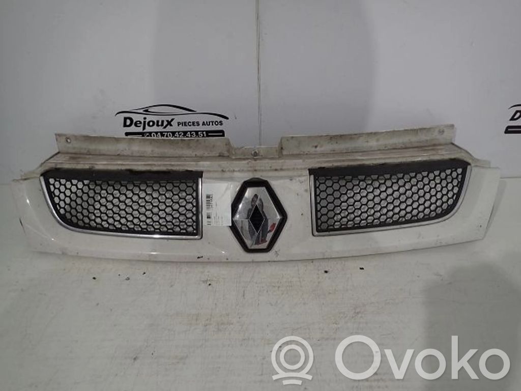 Renault Trafic II (X83) Etupuskurin ylempi jäähdytinsäleikkö 