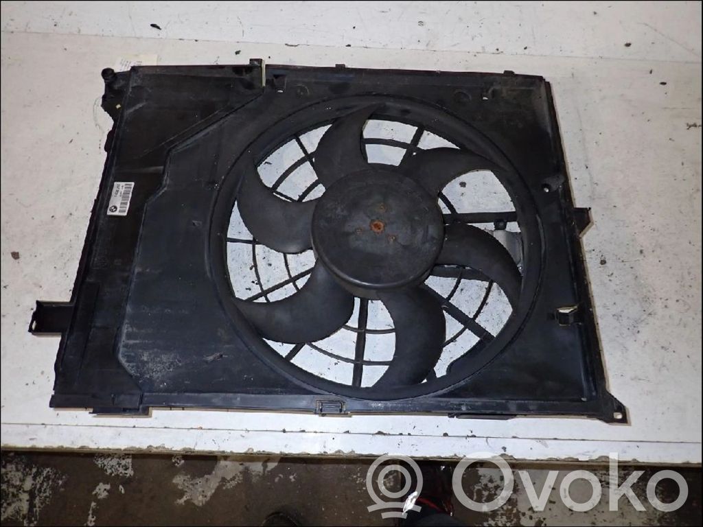 BMW 3 E46 Elektrisks radiatoru ventilators 