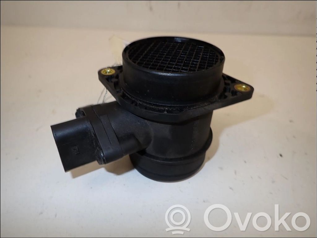 Volkswagen Golf IV Przepływomierz masowy powietrza MAF 