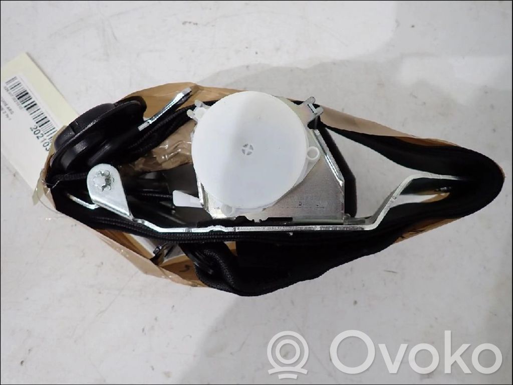 BMW 2 F46 Cinturón trasero 