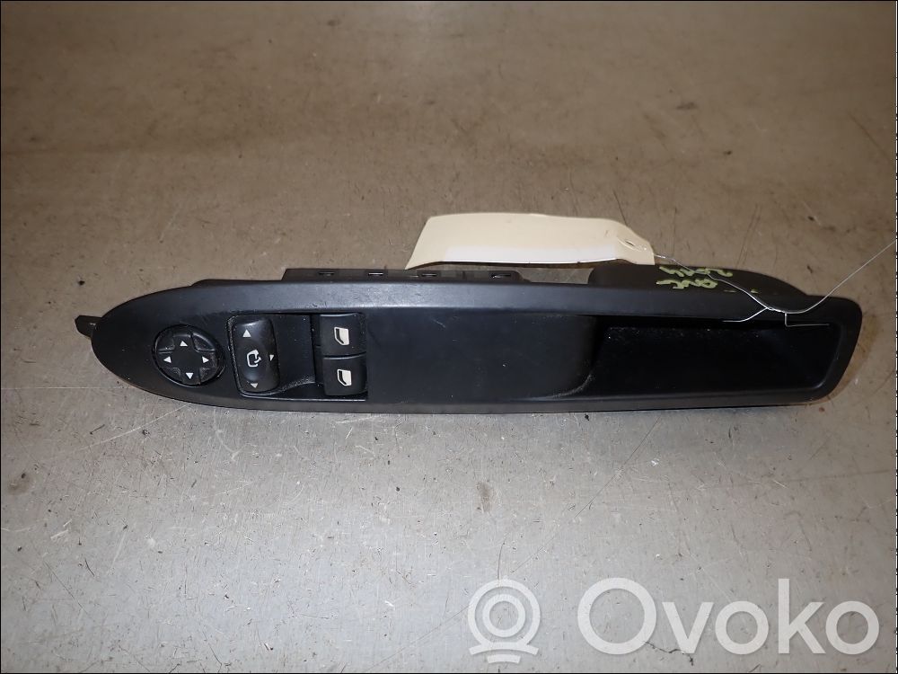 Citroen DS4 Electric window control switch 