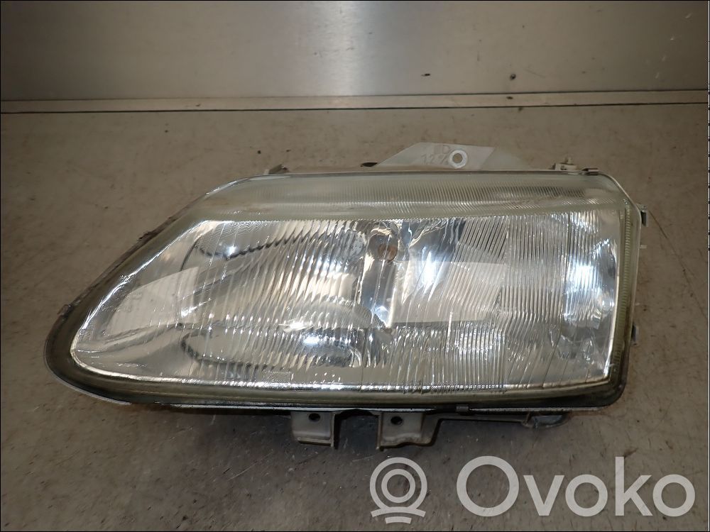 Renault Laguna I Scheinwerfer 