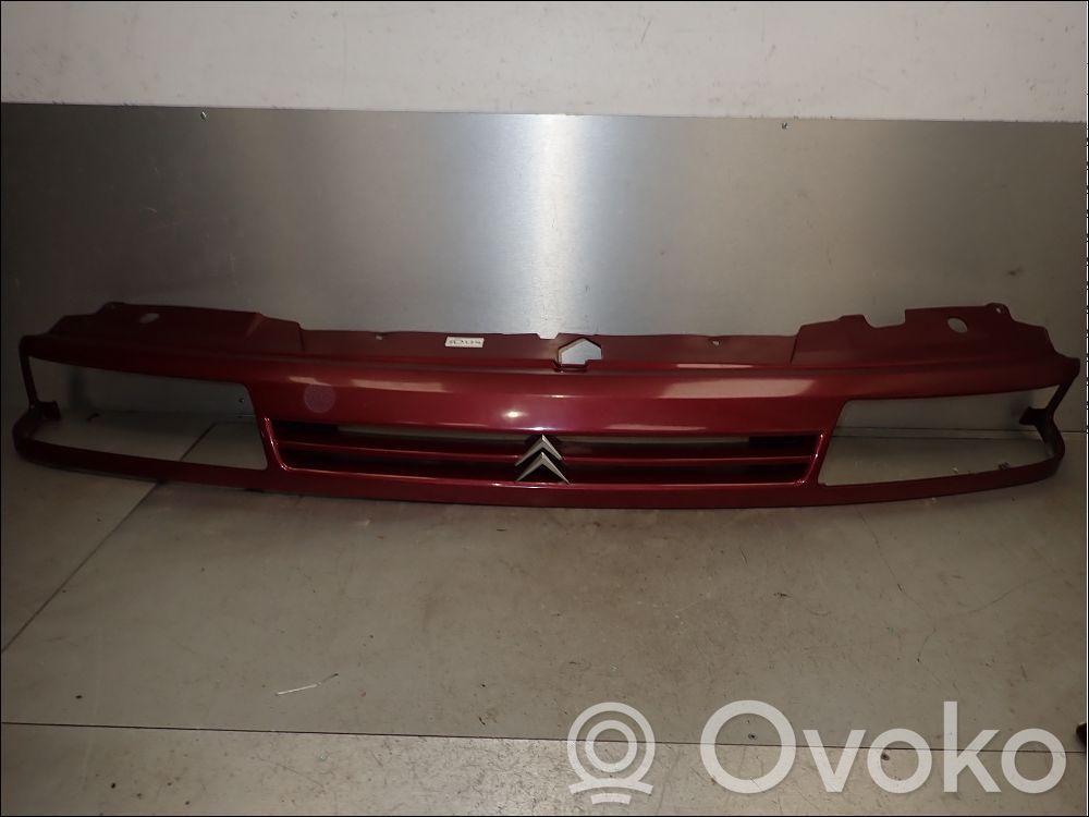 Citroen Evasion Etupuskurin ylempi jäähdytinsäleikkö 