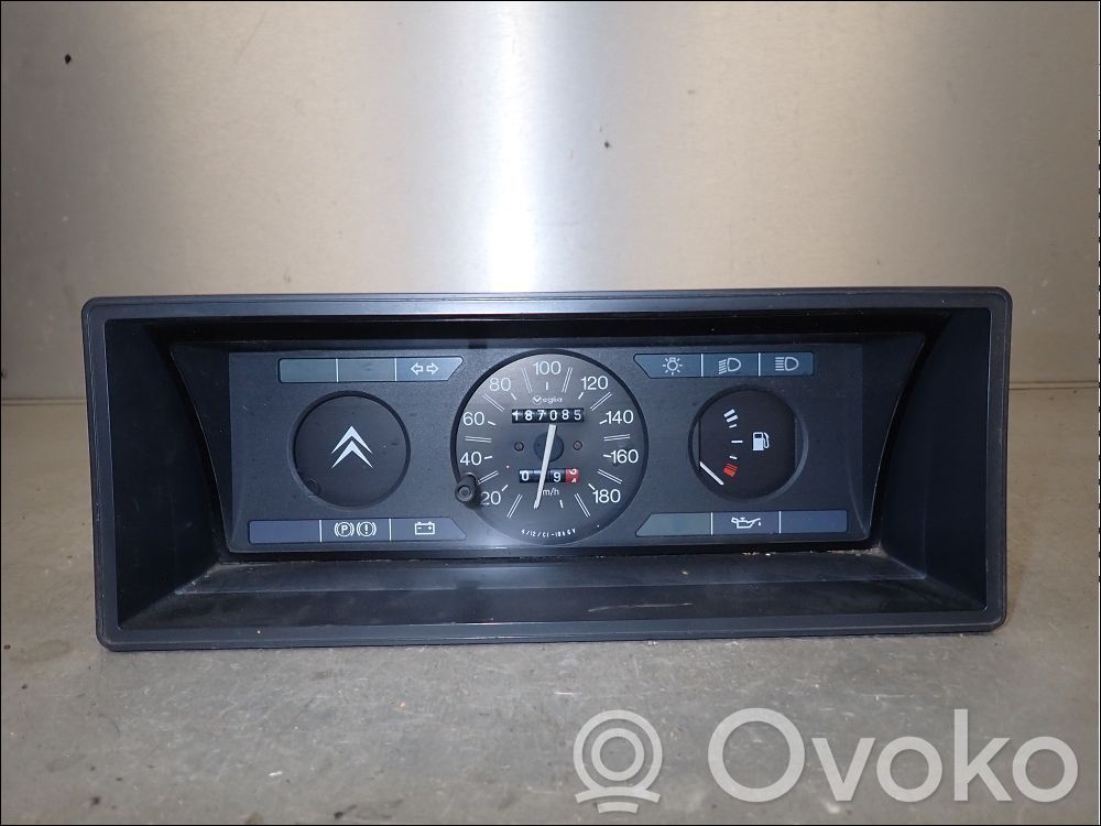 Speedometer (instrument cluster)
