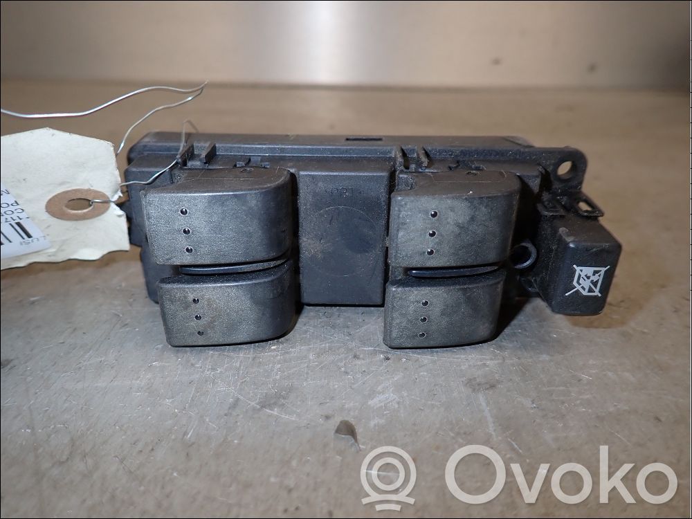 Mazda 3 I Electric window control switch 