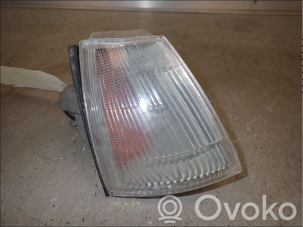 Renault Clio I Front indicator light 