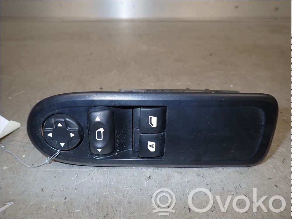 Electric window control switch   98012283XT