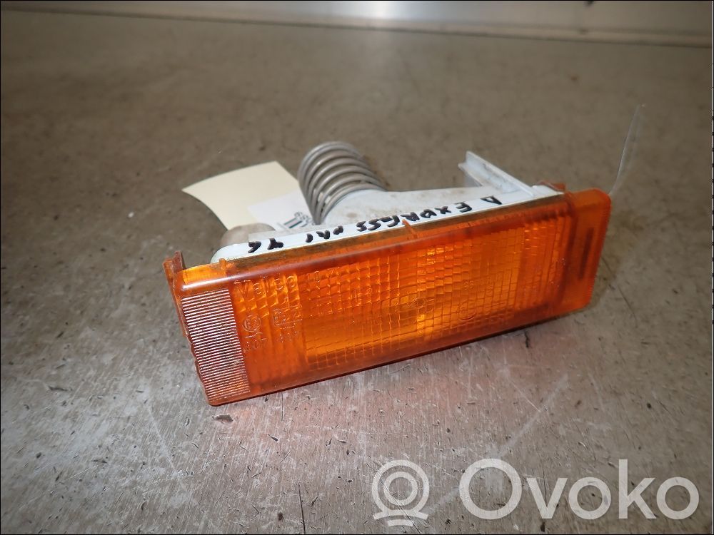 Front indicator light   7701203558