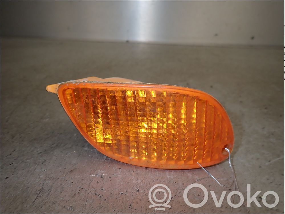 Ford Focus Front indicator light 