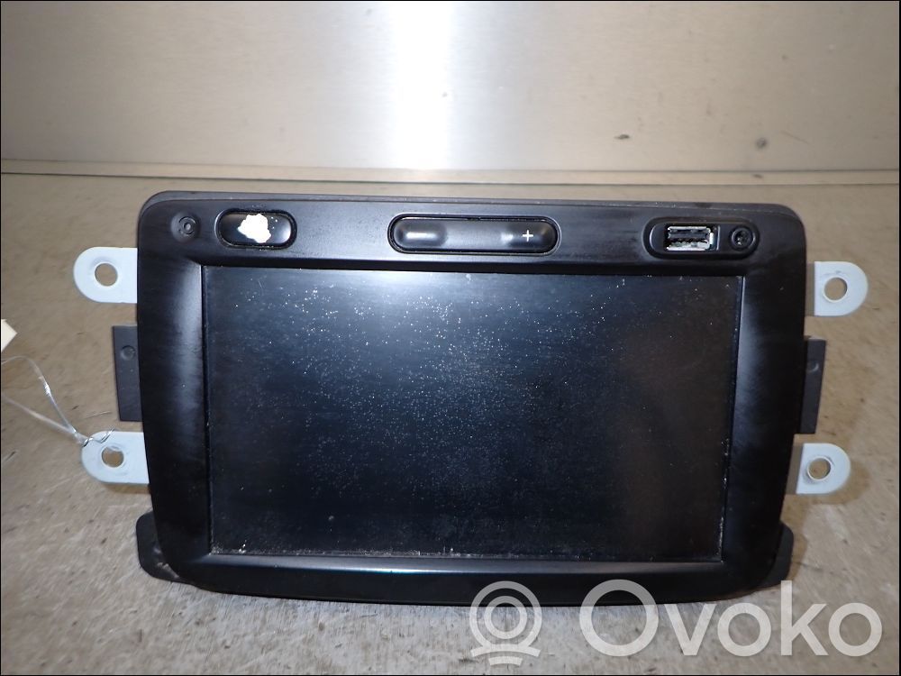 Dacia Lodgy Radio/CD/DVD/GPS head unit 