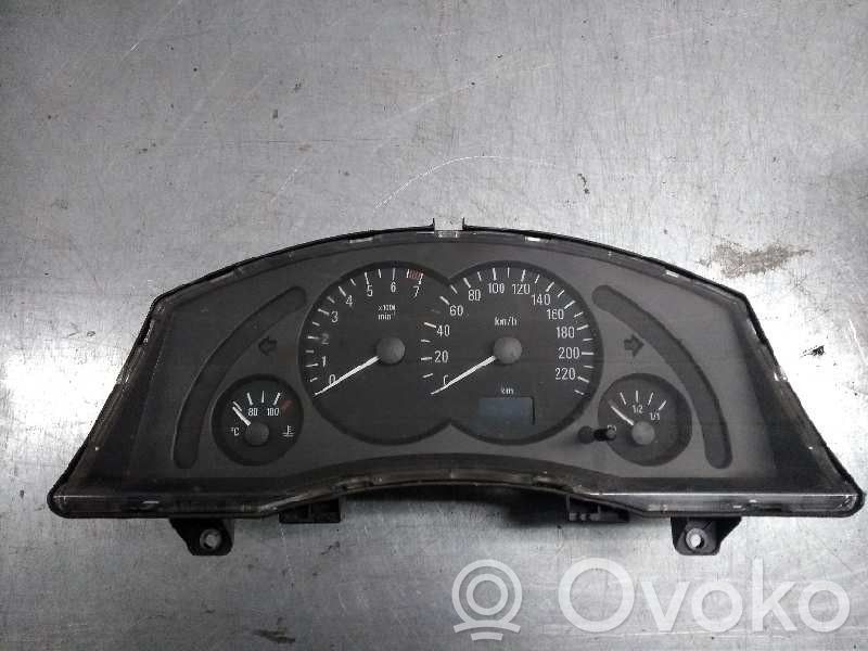 Opel Meriva A Speedometer (instrument cluster) 