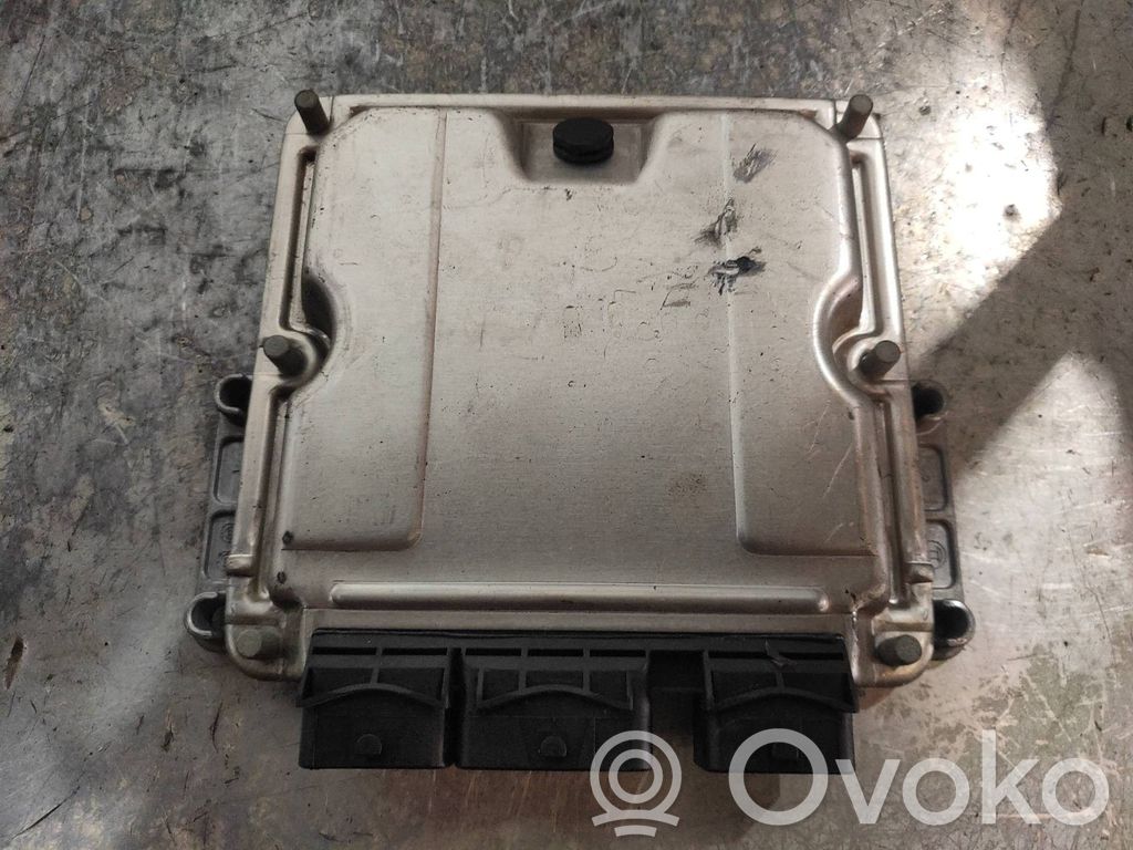 Peugeot 406 Engine control unit/module 