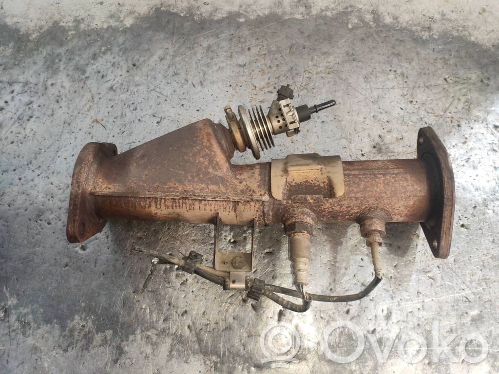 Mazda CX-7 Inyector de combustible 